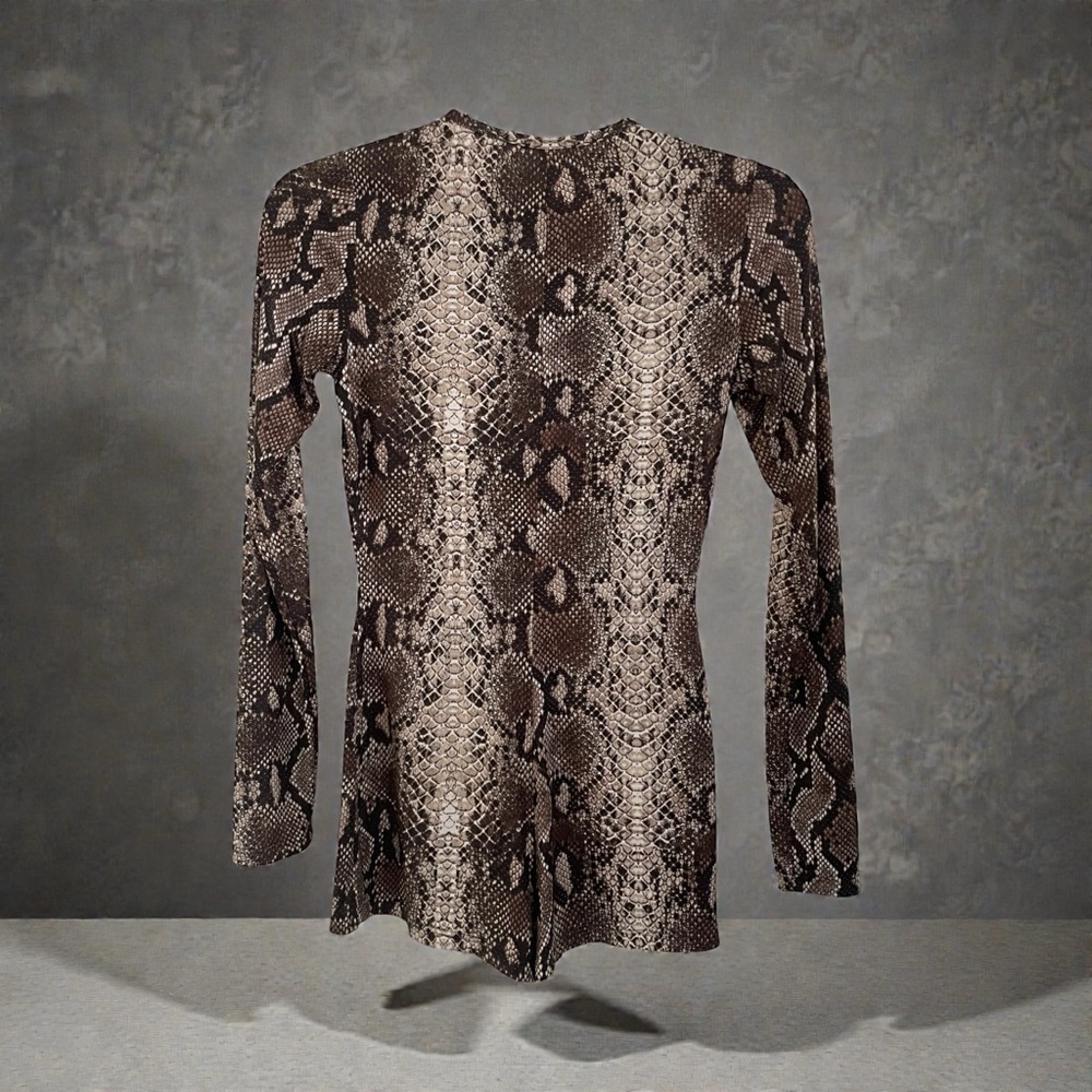 Snakeskin Pattern Long Sleeve Romper - Picture 2 of 5